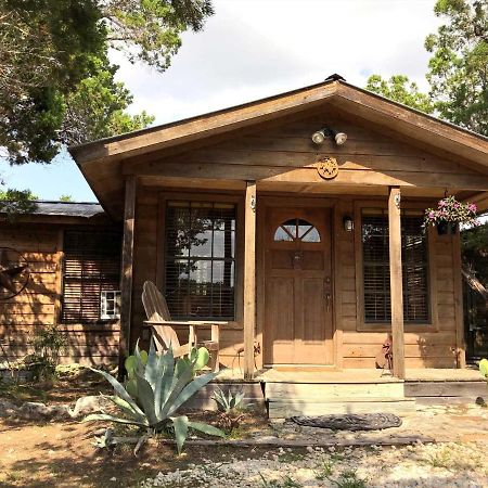 Rockin' B Ranch Love Shack Pipe Creek Eksteriør billede